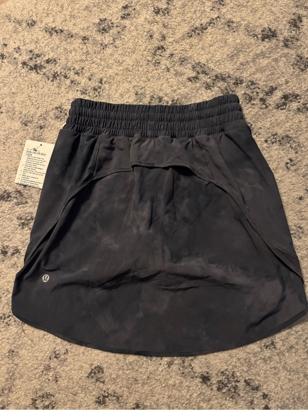 NWT Lululemon Hotty Hot HR Skirt Black Grey Graphite Dye Sz 4 Long